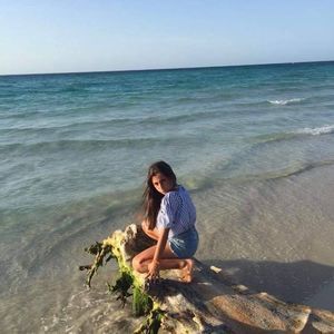 Meet your Posher, Tiya maria